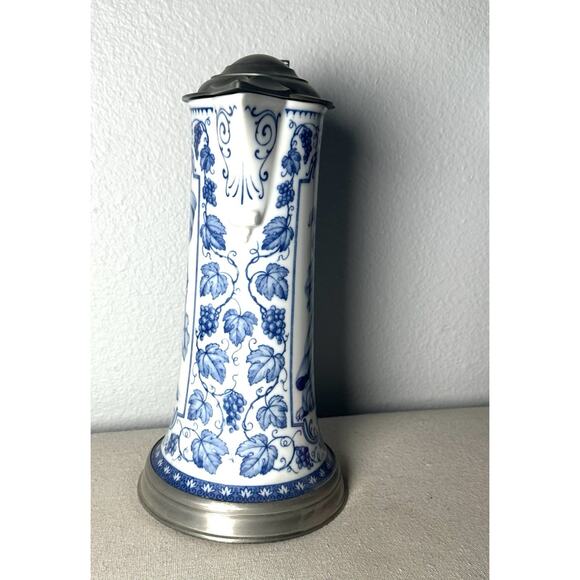 Kaiser Echt Kobalt Cobalt Blue Porcelain Pitcher 507 West Germany 9.5” - Picture 4 of 5